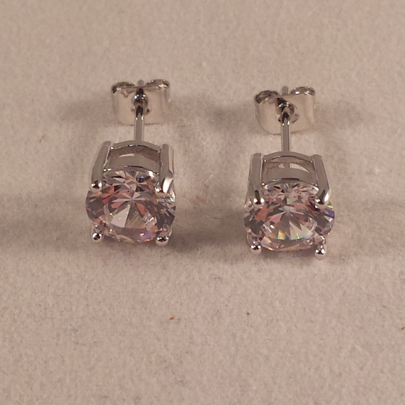 Mens 18K White Gold Filled Silver White Diamond Zircon Solitaire Stud Earrings